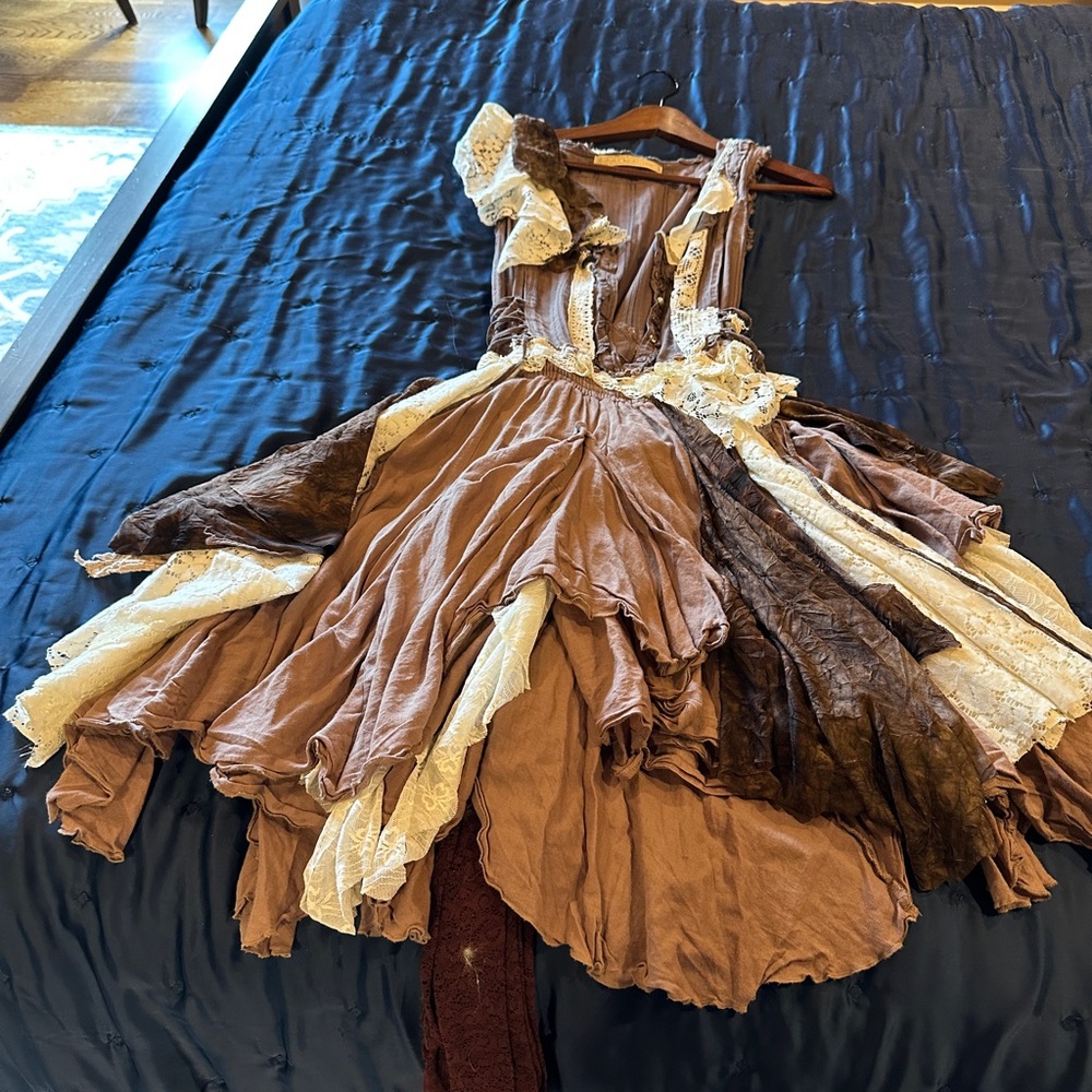 Vintage Brown and Cream Dress - Picture 2 of 5